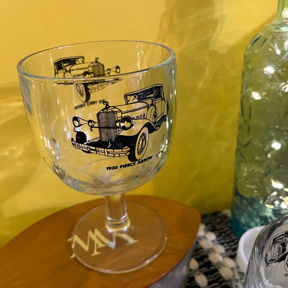 Set of 4 FORD Vintage Car Design Glass Goblets - Set of 4 - Picture 2 of 10